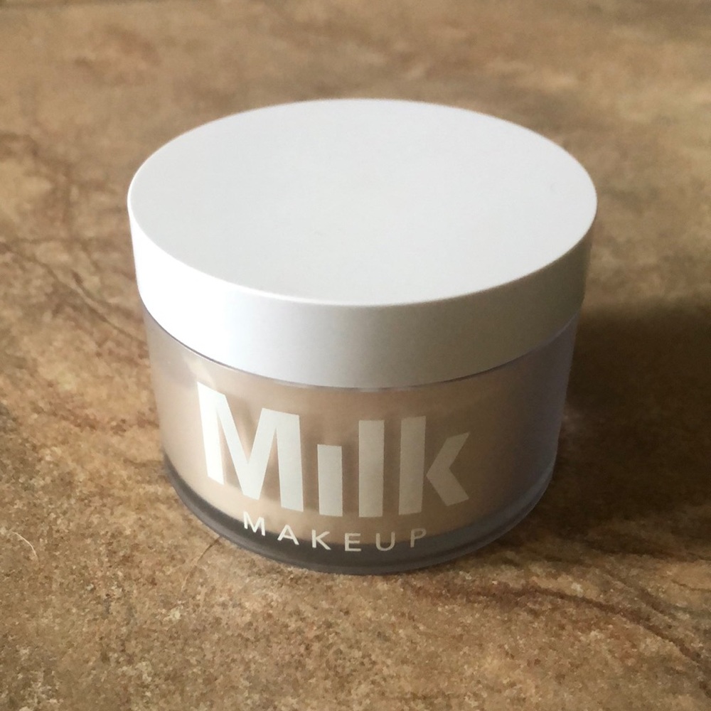 MILK Makeup Blur + Set loose matte loose setting powder shade: translucent